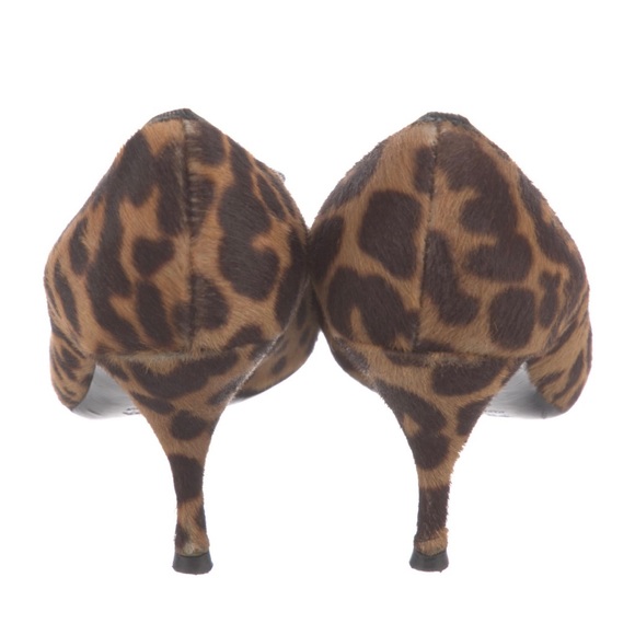 Prada Shoes 38.5, brown pony hair 3” heels. Black leather bow accent. Sole wear. - Picture 4 of 6